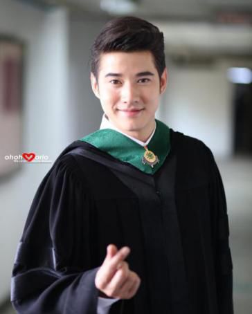 與明星為伴,來(lái)泰國(guó)留學(xué)吧